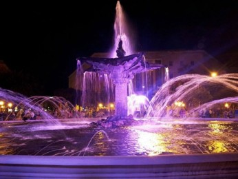 fontana in Rosa